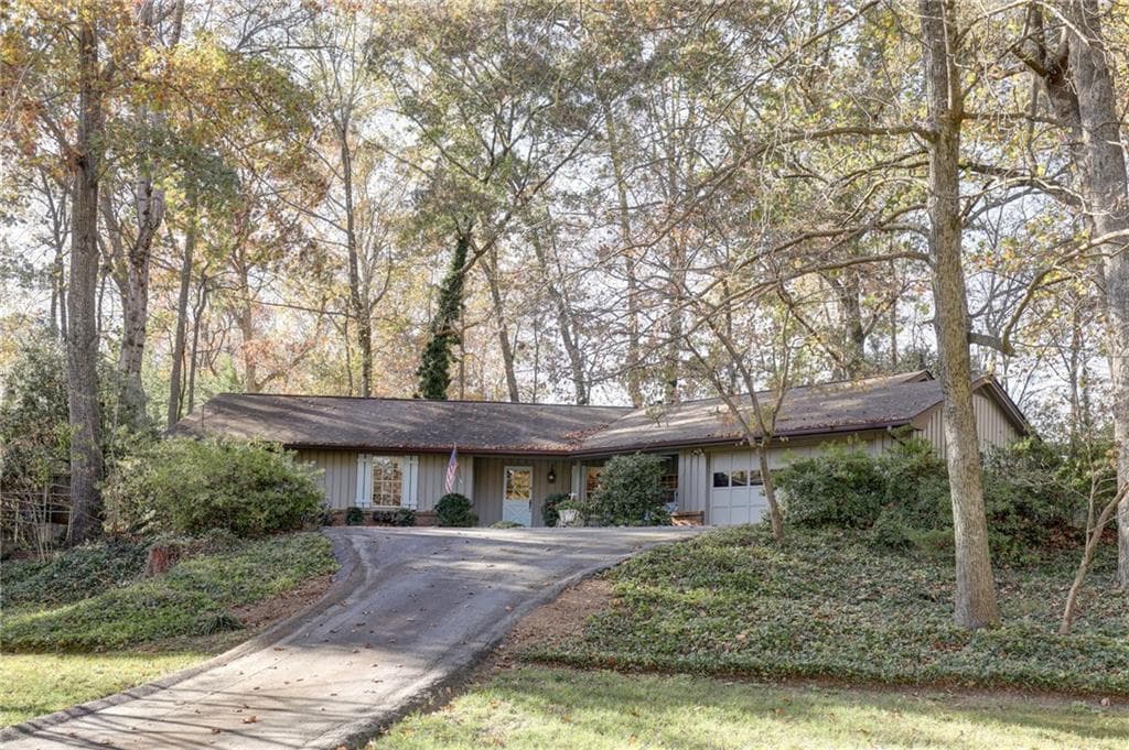 3 bedroom, 2 bathroom, 1,830 sq ft single family residence sold at 5231 Seaton Drive, Dunwoody, GA 30338