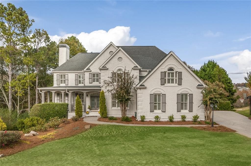 6 bedroom, 6 bathroom, 5,850 sq ft single family residence sold at 5010 Hickory Hills Drive, Woodstock, GA 30188