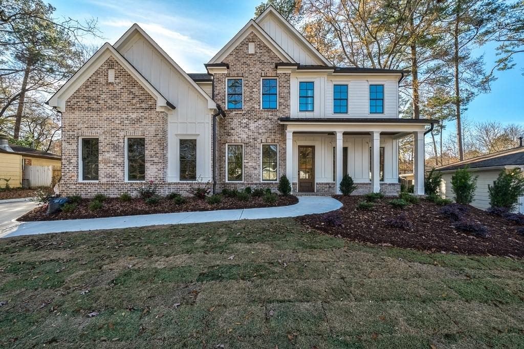 5 bedroom, 4 bathroom, 4,174 sq ft single family residence sold at 2762 Winding Lane, Brookhaven, GA 30319