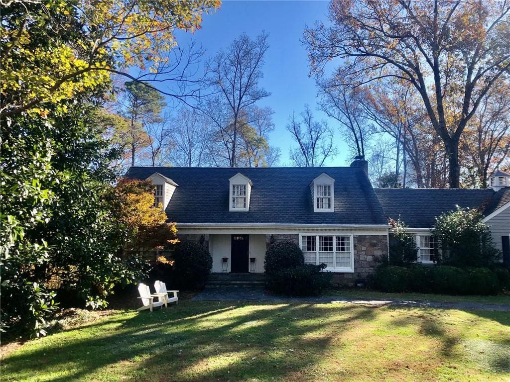 5 bedroom, 6 bathroom single family residence sold at 3615 Castlegate Drive, Atlanta, GA 30327