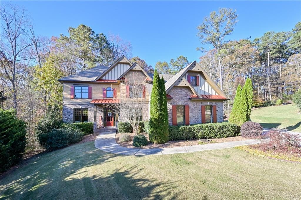 6 bedroom, 4 bathroom, 4,737 sq ft single family residence sold at 302 The Valley, Woodstock, GA 30188