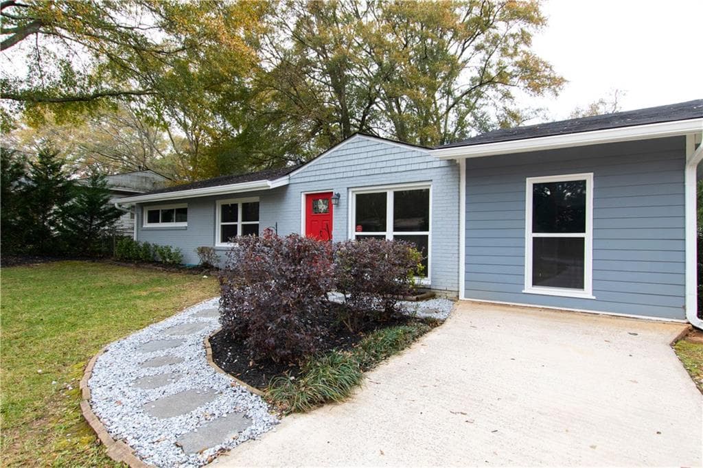 3 bedroom, 1 bathroom, 1,140 sq ft single family residence sold at 3038 Brook Drive, Decatur, GA 30033