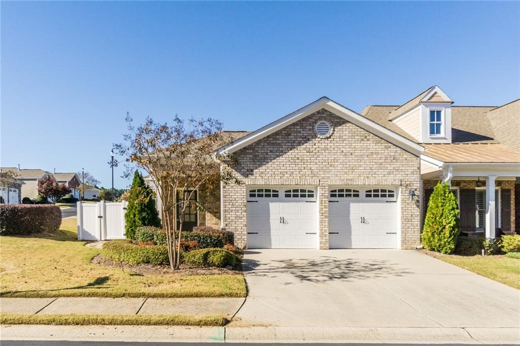2 bedroom, 2 bathroom, 1,753 sq ft single family residence sold at 601 Abbey Drive, Woodstock, GA 30188