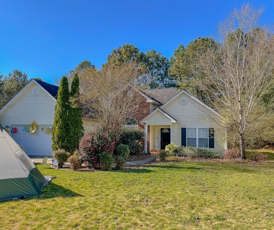 4389 Ashlyn Rebecca Dr, Snellville, GA 30039 — most recent listing photo