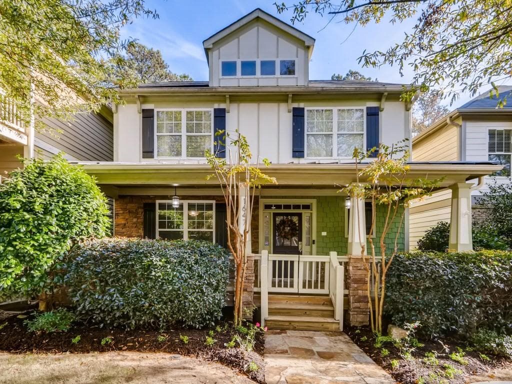 3 bedroom, 3 bathroom, 2,511 sq ft single family residence sold at 1647 Habershal Road, Atlanta, GA 30318