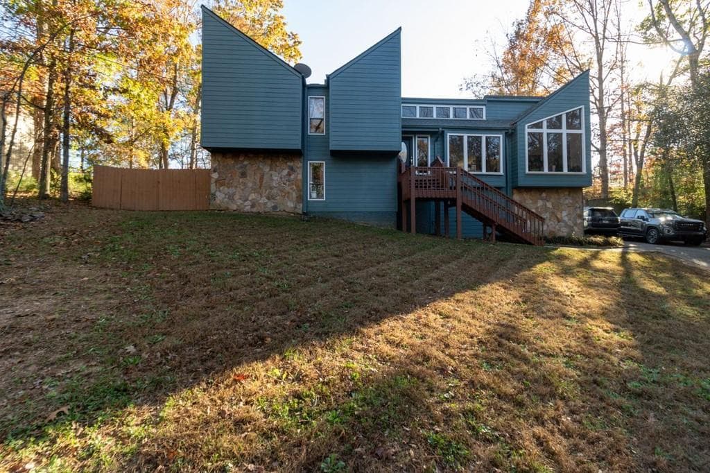 1230 Laurel Summit Drive, Smyrna, GA 30082 — most recent listing photo