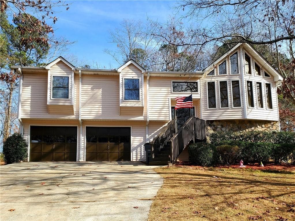 4 bedroom, 3 bathroom, 2,416 sq ft single family residence sold at 65 Hinton Court, Dacula, GA 30019
