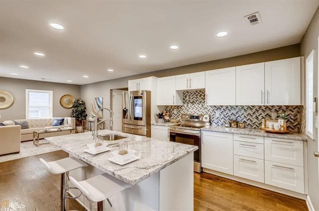 3 bedroom, 2 bathroom, 1,335 sq ft single family residence sold at 1640 Eastland Road, Atlanta, GA 30316