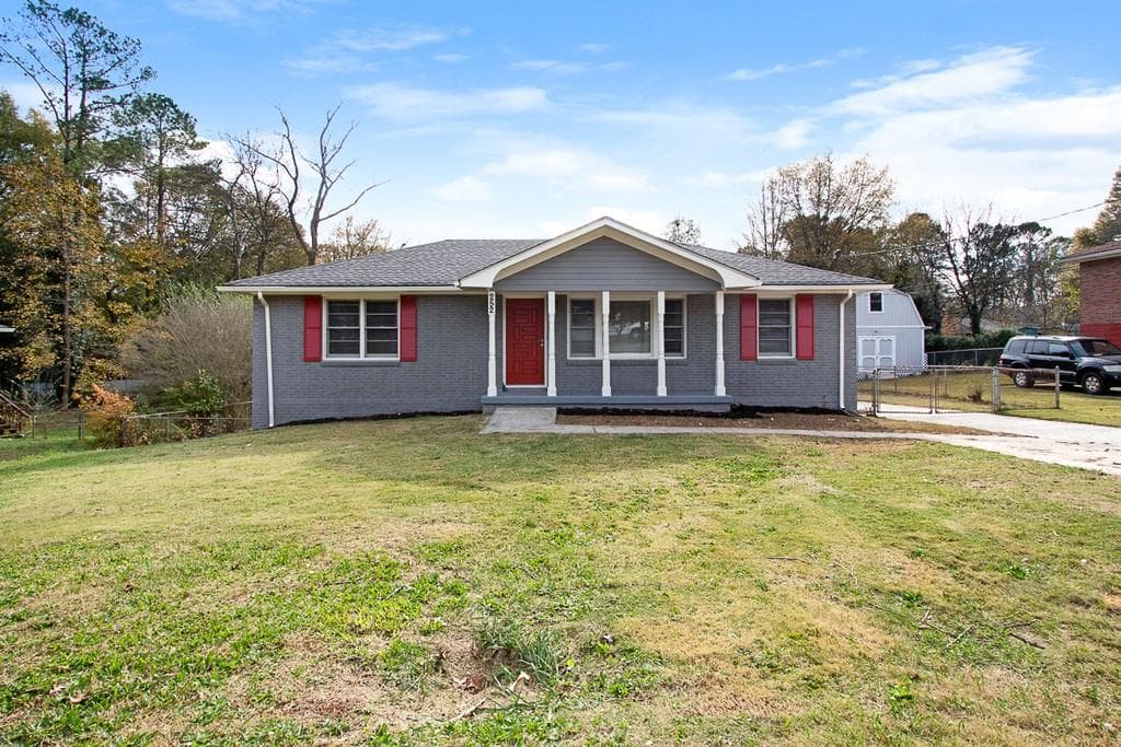 3 bedroom, 1 bathroom, 1,125 sq ft single family residence sold at 252 Church Road, Smyrna, GA 30082