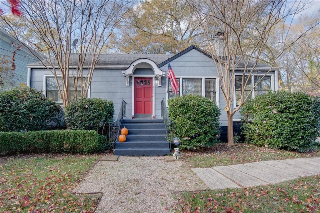 2 bedroom, 2 bathroom, 1,239 sq ft single family residence sold at 132 Sisson Avenue, Atlanta, GA 30317