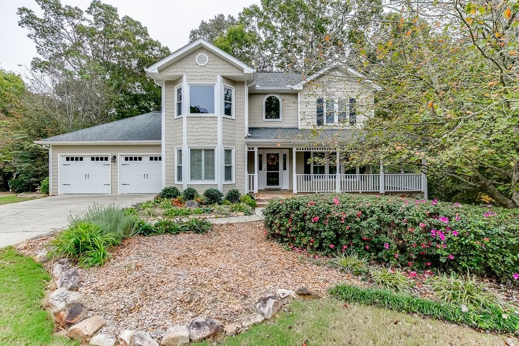 6655 Lake Run Drive, Flowery Branch, GA 30542 — most recent listing photo