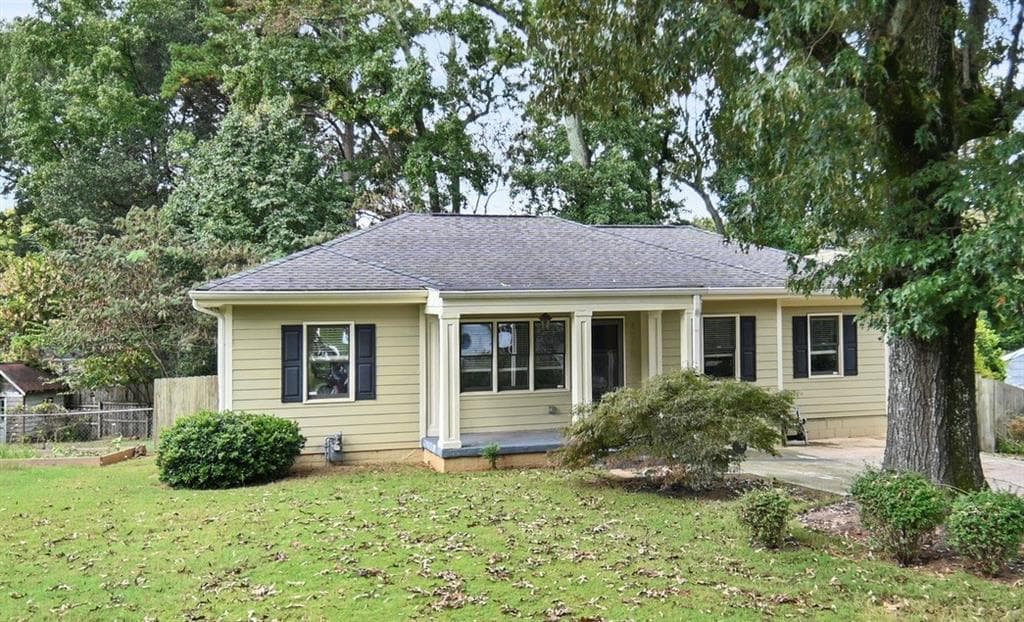 3 bedroom, 2 bathroom, 1,428 sq ft single family residence sold at 4010 E Johnson Circle, Chamblee, GA 30341