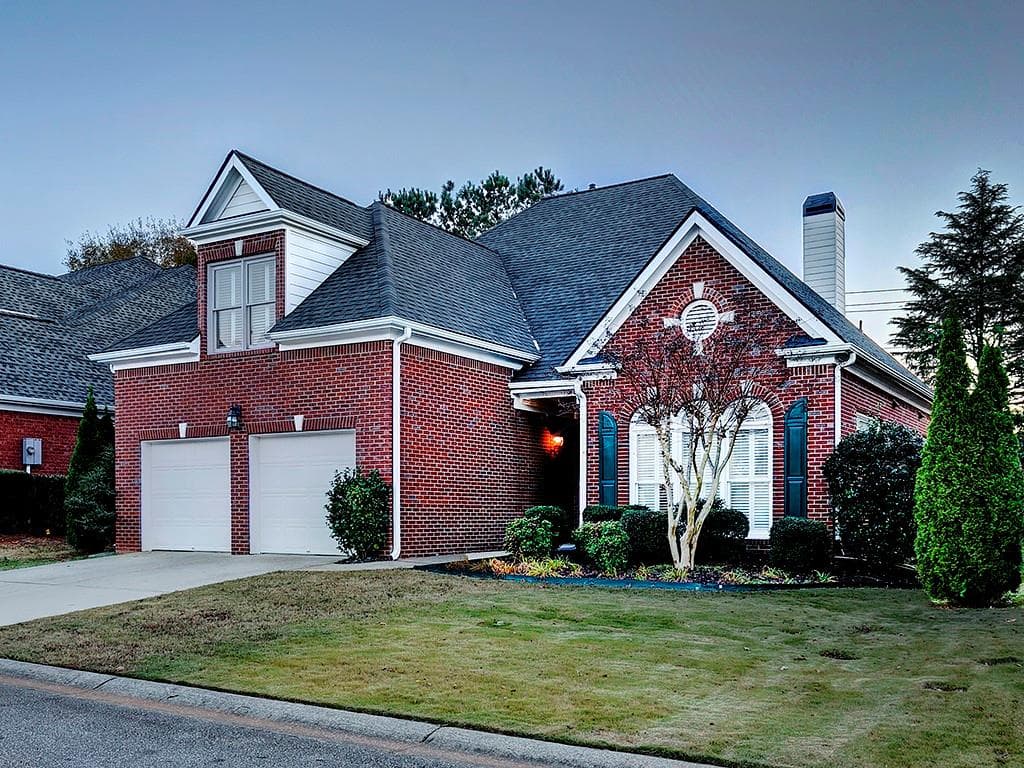 3034 Montclair Cir, Smyrna, GA 30080 — most recent listing photo