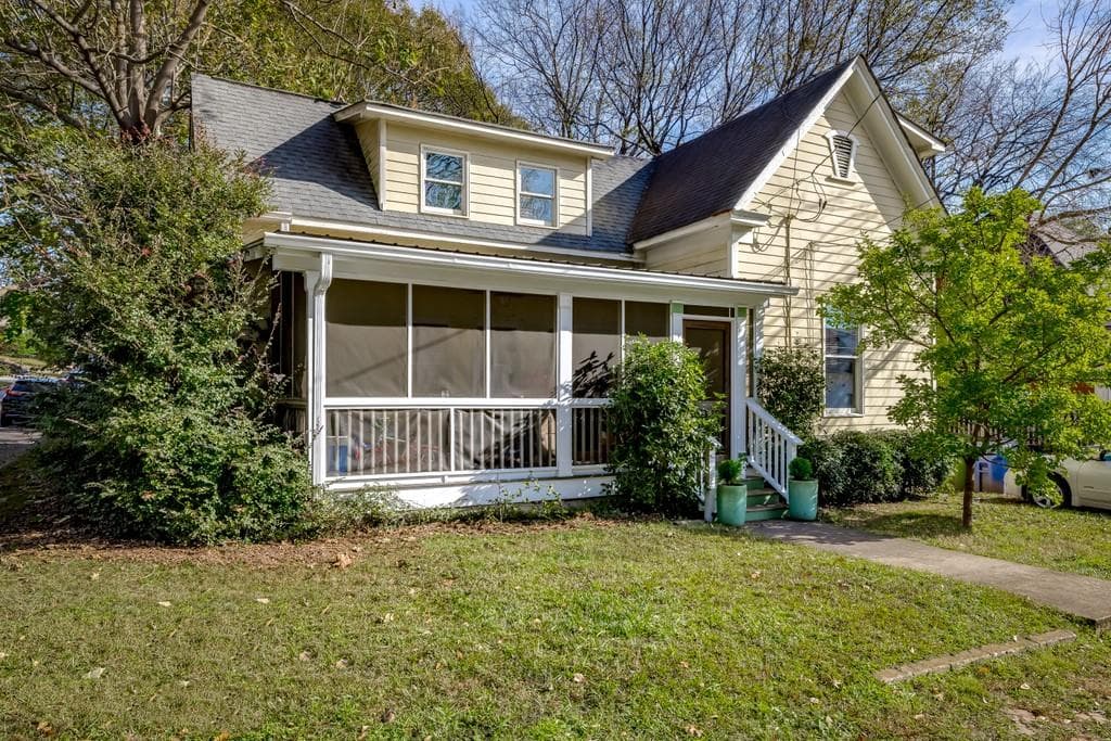 3 bedroom, 4 bathroom, 1,942 sq ft single family residence sold at 140 Pearl Street, Atlanta, GA 30316