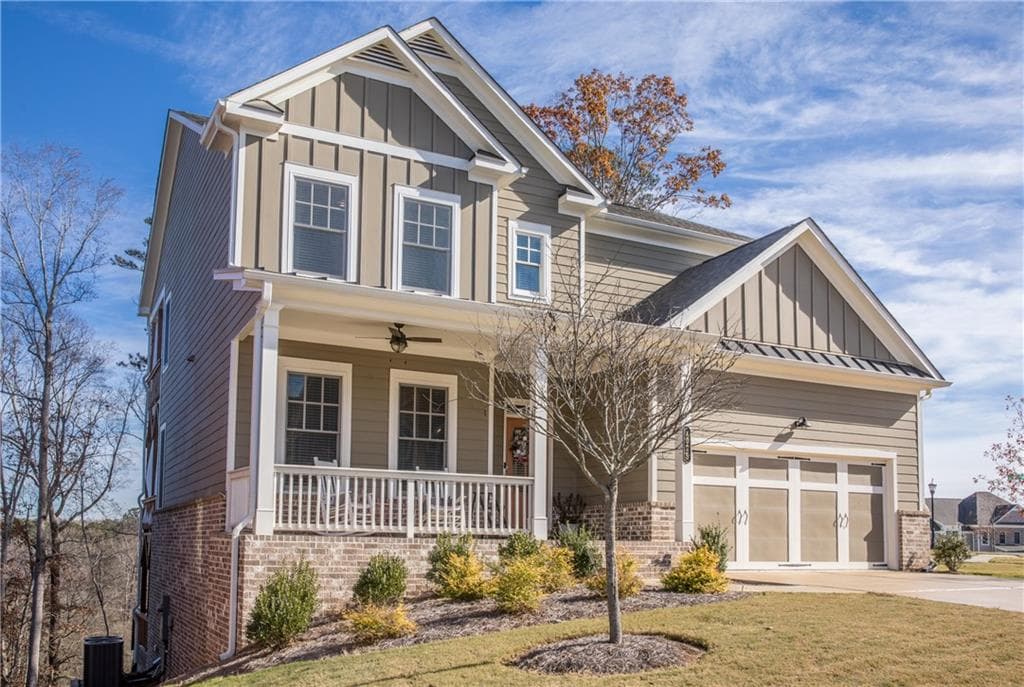 4 bedroom, 3 bathroom, 3,113 sq ft single family residence sold at 4025 Suwanee Green Parkway, Suwanee, GA 30024