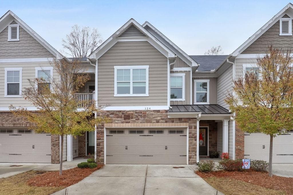 124 Davina Road, Smyrna, GA 30082 — most recent listing photo