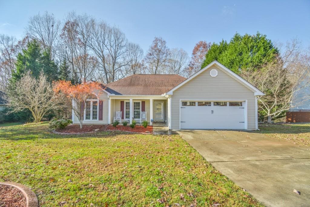 548 Oxford Ridge, Winder, GA 30680 — most recent listing photo