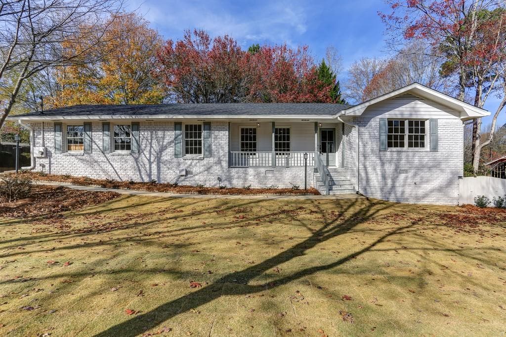 3 bedroom, 2 bathroom, 1,695 sq ft single family residence sold at 5132 Foxwood Court, Atlanta, GA 30360