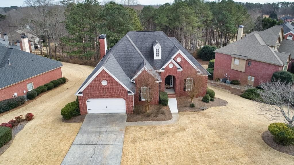 4 bedroom, 4 bathroom, 4,218 sq ft single family residence sold at 6530 Sterling Drive, Suwanee, GA 30024