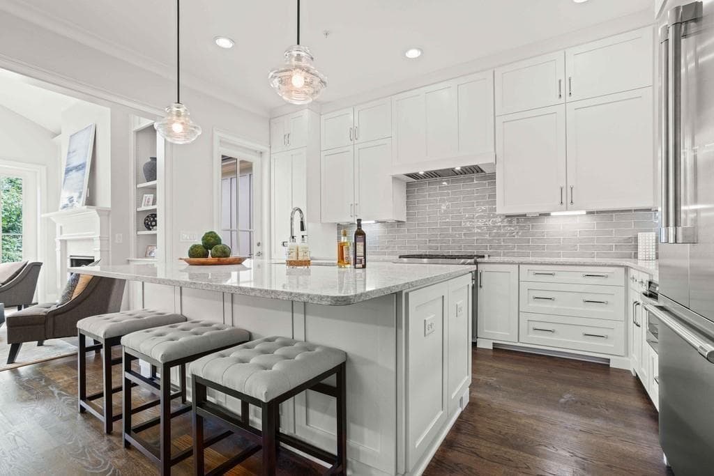 3 bedroom, 4 bathroom, 3,656 sq ft townhouse sold at 126 Abbington River Lane, Atlanta, GA 30339