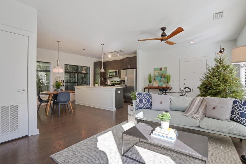 1 bedroom, 1 bathroom, 782 sq ft condominium sold at 41 Moda Lane, Atlanta, GA 30316