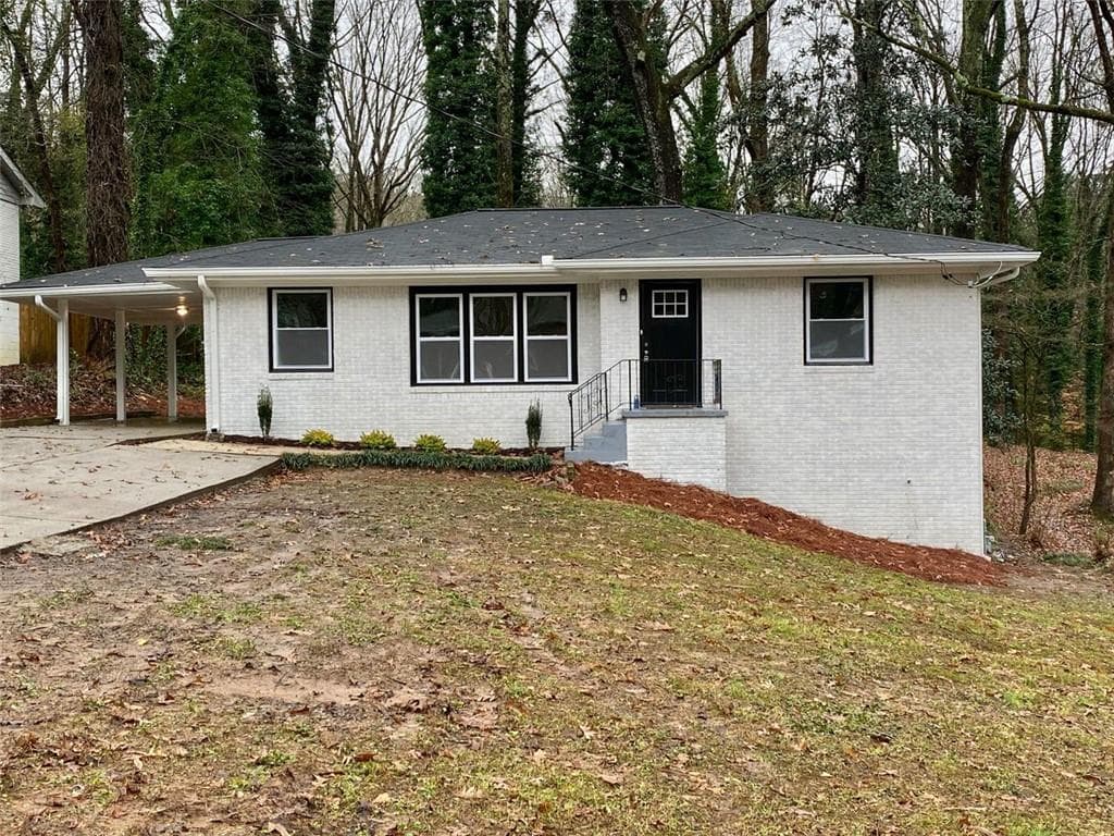 3 bedroom, 2 bathroom, 1,216 sq ft single family residence sold at 2785 ROCKCLIFF Road, Atlanta, GA 30316
