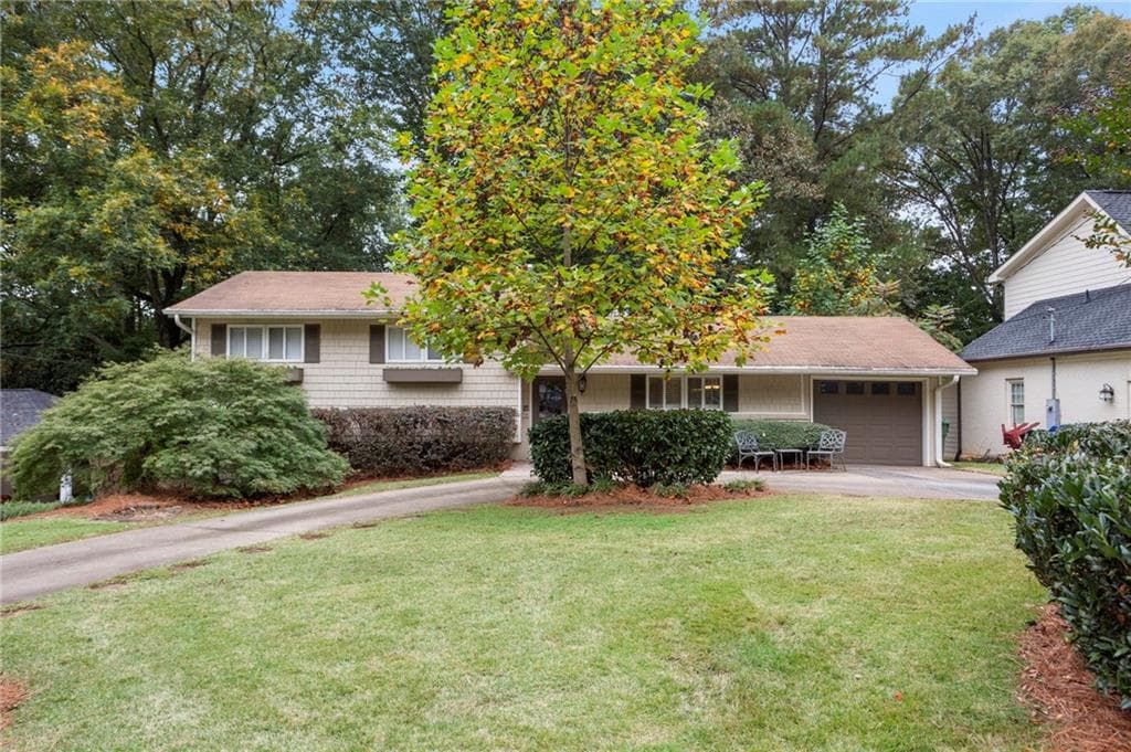 3 bedroom, 3 bathroom, 2,133 sq ft single family residence sold at 1054 Northcliffe Drive, Atlanta, GA 30318