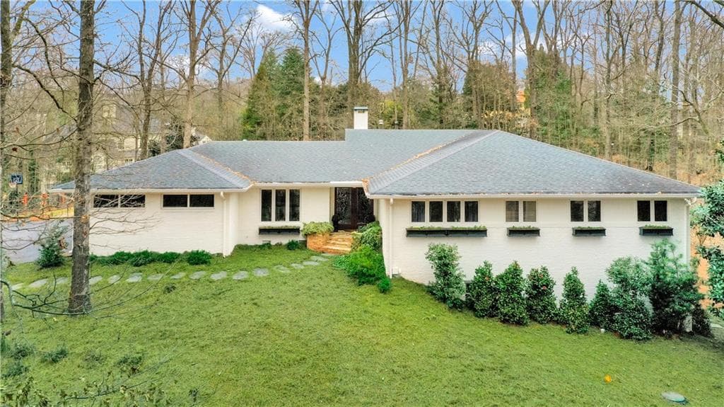 5 bedroom, 5 bathroom, 3,950 sq ft single family residence sold at 2908 Nancy Creek Road, Atlanta, GA 30327