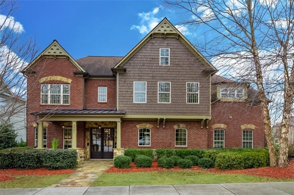 4 bedroom, 4 bathroom, 4,160 sq ft single family residence sold at 3901 Central Garden Court, Smyrna, GA 30080