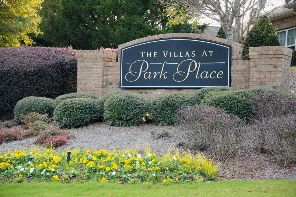 303 Villa Park Circle 18, Stone Mountain, GA 30087 — most recent listing photo