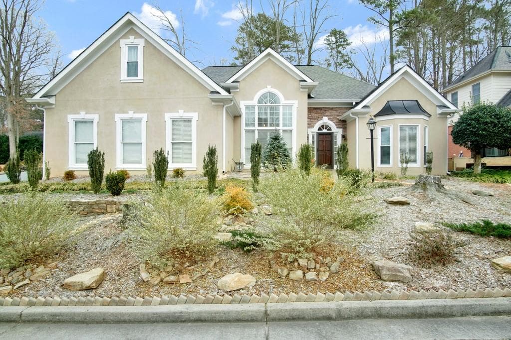 1501 N Springs Drive, Dunwoody, GA 30338 — most recent listing photo