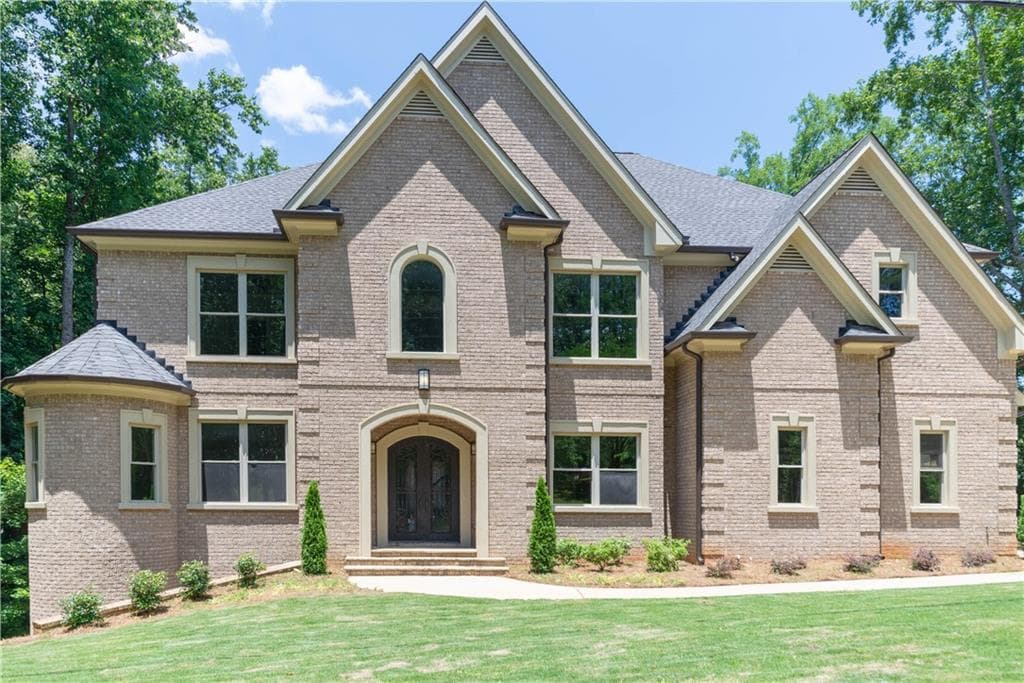 9215 Huntcliff Trace, Sandy Springs, GA 30350 — most recent listing photo