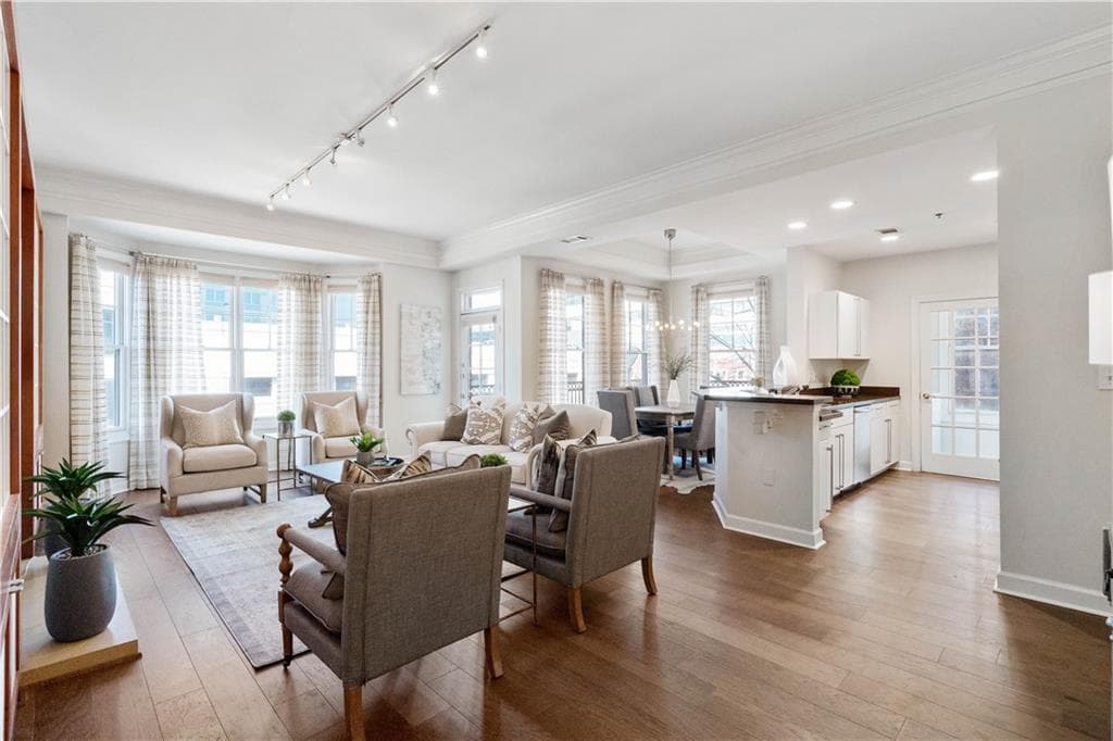2 bedroom, 2 bathroom, 1,516 sq ft condominium sold at 850 Piedmont Avenue 1408, Atlanta, GA 30308