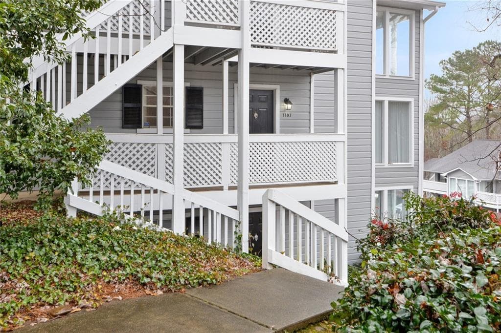 1107 Natchez Trace, Sandy Springs, GA 30350 — most recent listing photo