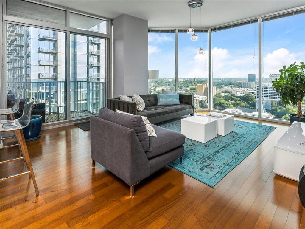 2 bedroom, 2 bathroom, 1,356 sq ft condominium sold at 860 Peachtree Street 2102, Atlanta, GA 30308