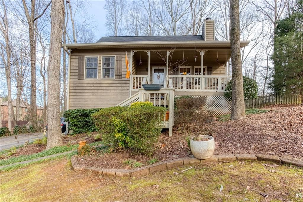 3 bedroom, 3 bathroom, 2,497 sq ft single family residence sold at 3280 Ethan Drive, Marietta, GA 30062
