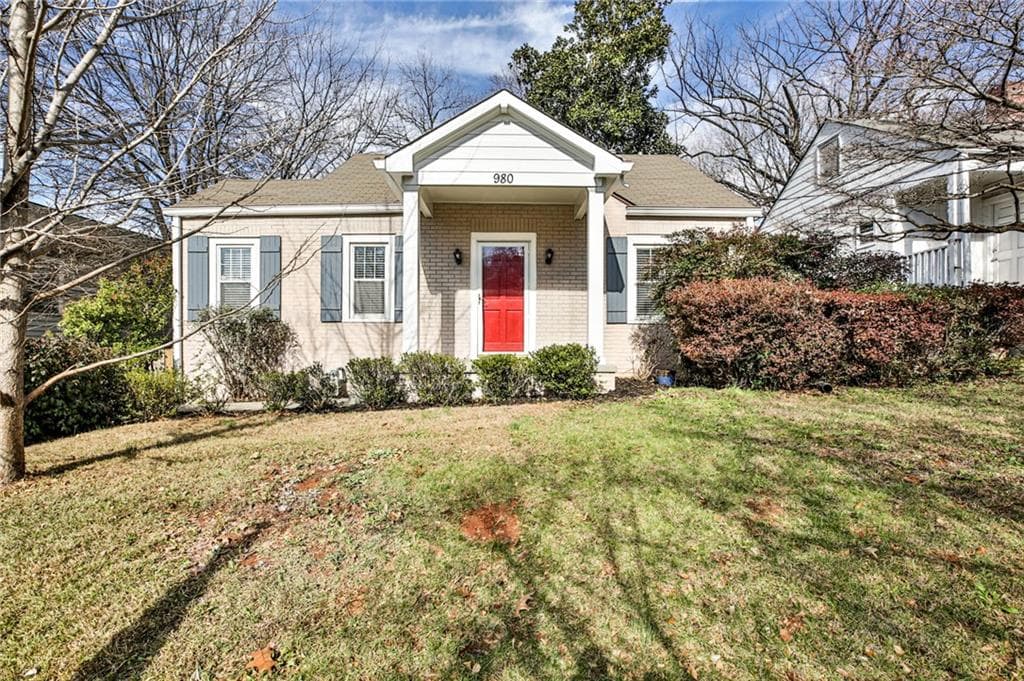 2 bedroom, 1 bathroom, 1,170 sq ft single family residence sold at 980 Glenwood Avenue, Atlanta, GA 30316