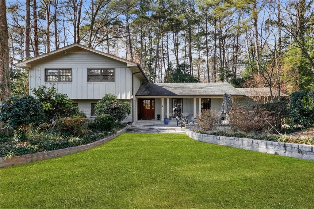 4536 E Kings Point Circle, Dunwoody, GA 30338 — most recent listing photo