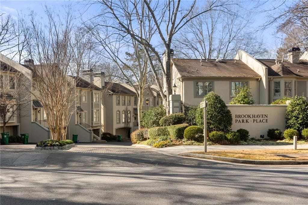1237 Brookhaven Park Place, Brookhaven, GA 30319 — most recent listing photo