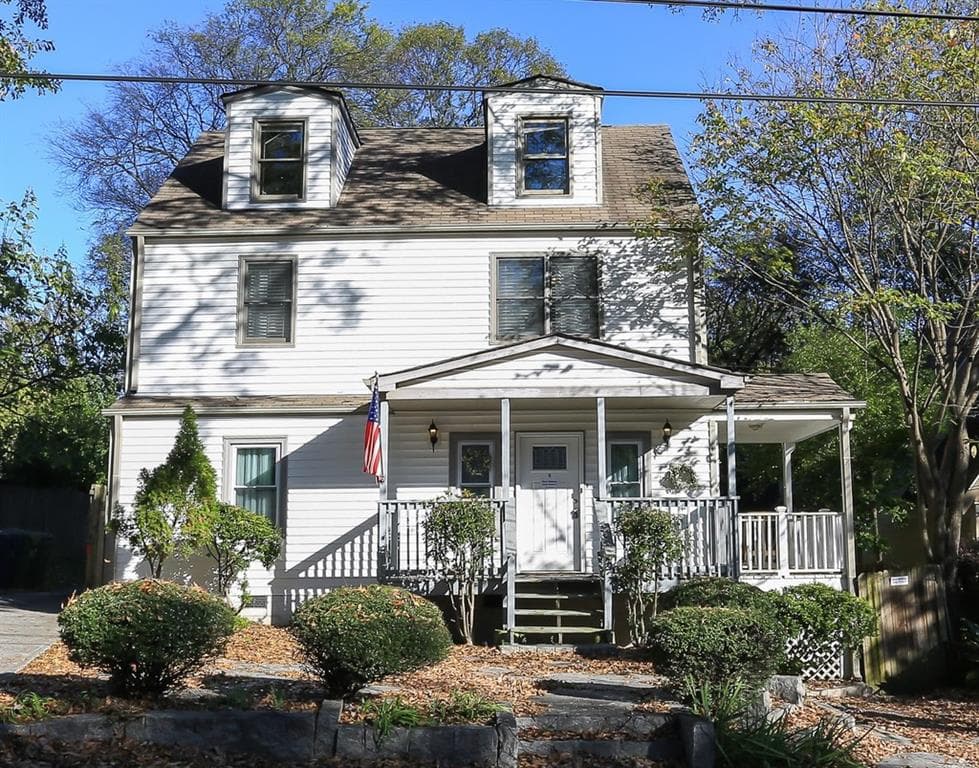 4 bedroom, 2 bathroom, 2,001 sq ft single family residence sold at 815 Verner Street, Atlanta, GA 30318
