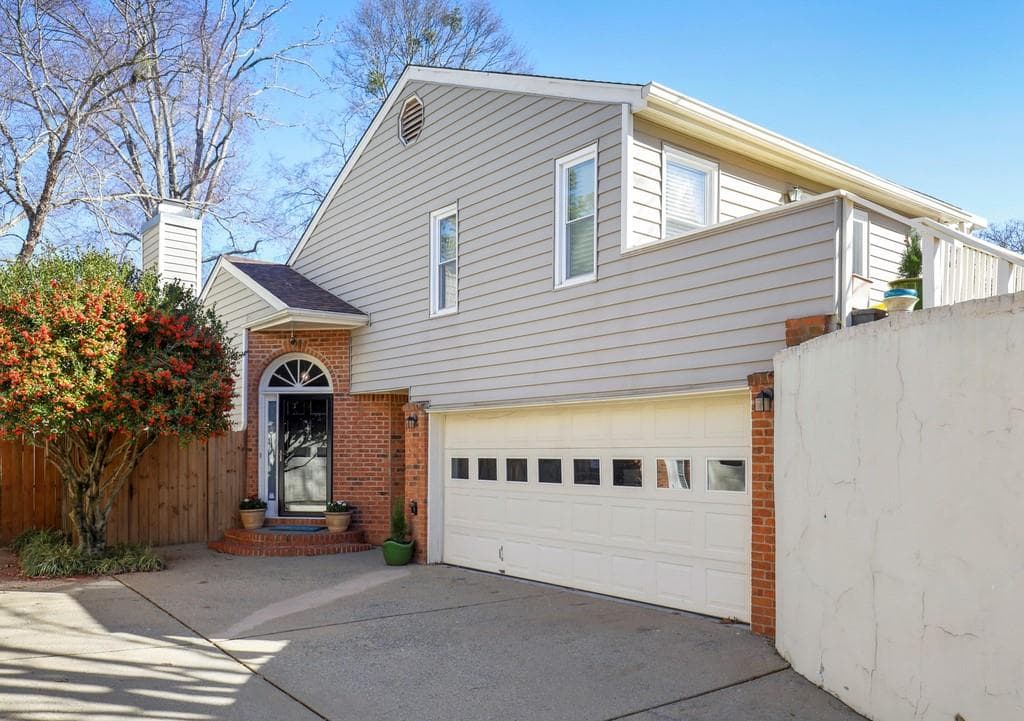 2 bedroom, 3 bathroom, 1,684 sq ft townhouse sold at 1823 Rockridge Place, Atlanta, GA 30324