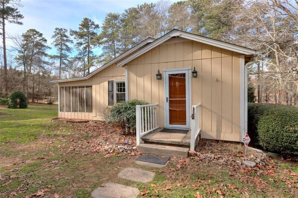 3 bedroom, 1 bathroom, 1,507 sq ft single family residence sold at 4113 Maroney Mill Road, Douglasville, GA 30134