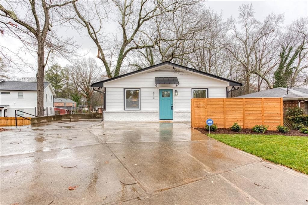 614 Montevista Street, Atlanta, GA 30310 — most recent listing photo