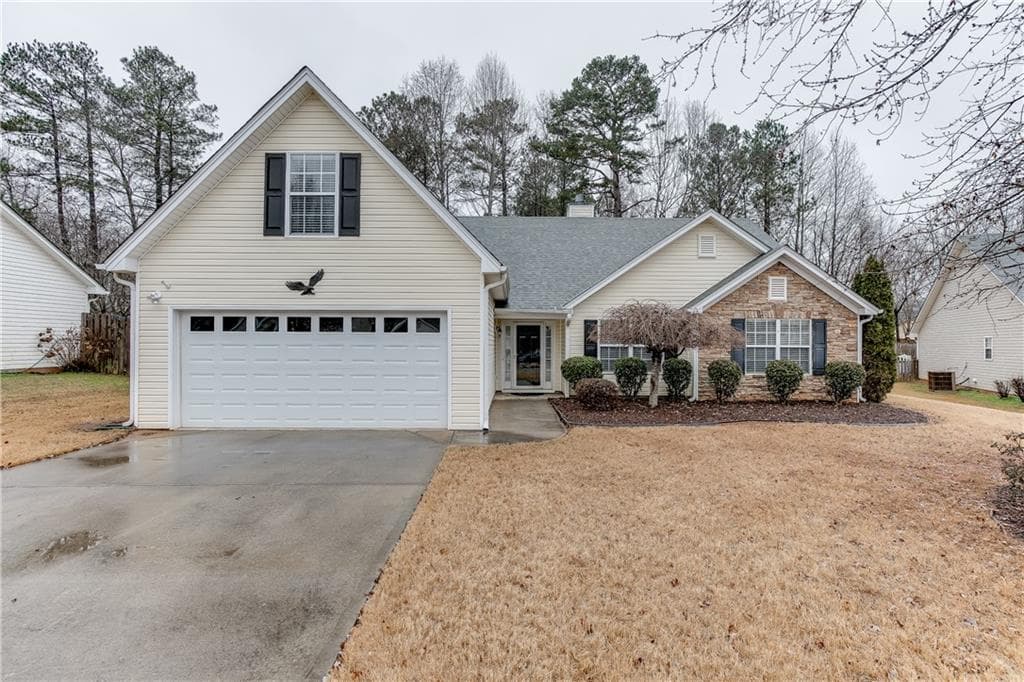 3 bedroom, 2 bathroom, 2,200 sq ft single family residence sold at 1099 Harbins Pass Drive, Dacula, GA 30019