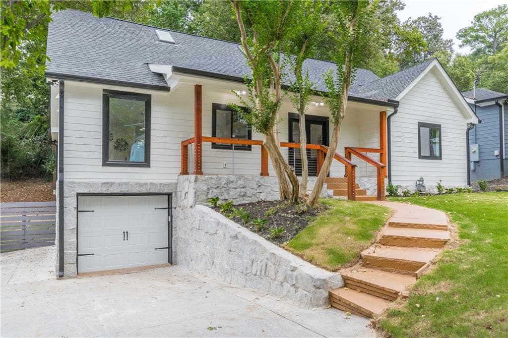 3 bedroom, 3 bathroom, 2,400 sq ft single family residence sold at 388 Wimbledon Road, Atlanta, GA 30324