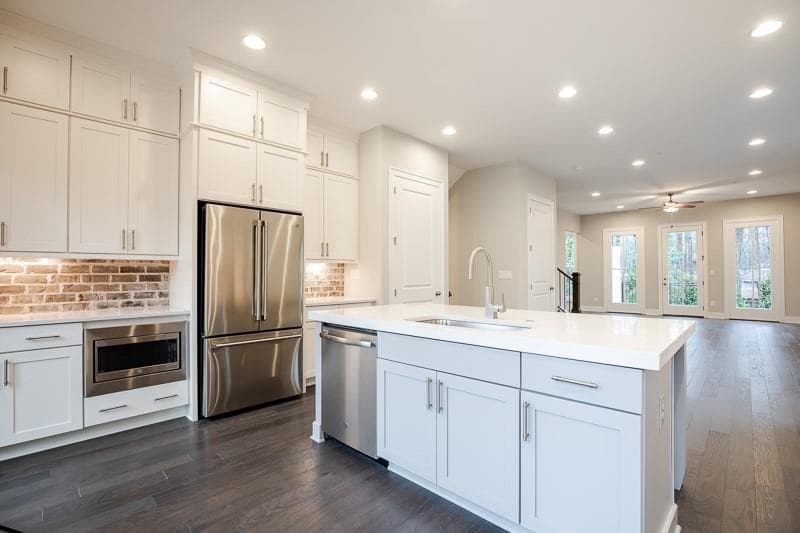 3 bedroom, 3 bathroom, 2,468 sq ft townhouse sold at 419 Bishop Lane 22, Woodstock, GA 30188