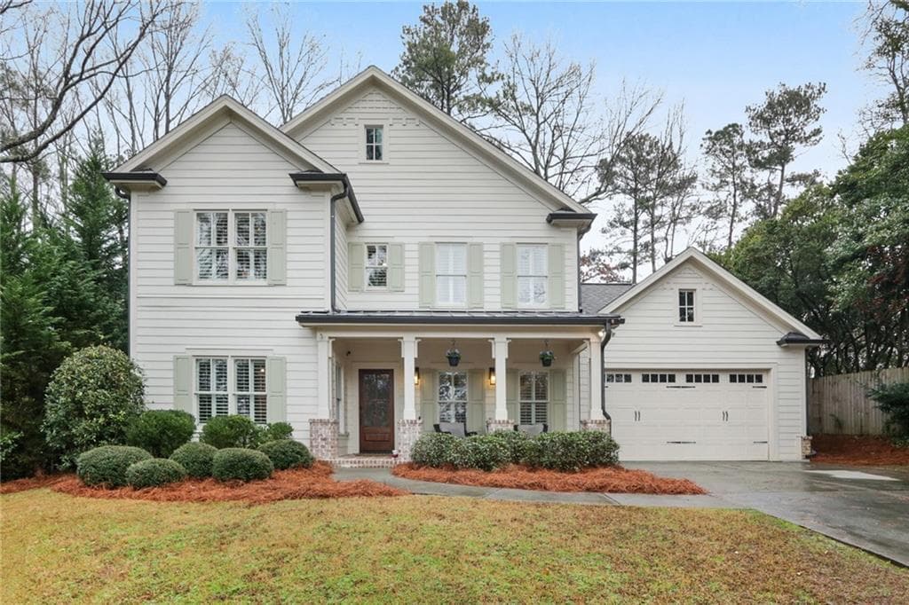 4 bedroom, 4 bathroom, 2,760 sq ft single family residence sold at 2672 Cove Circle, Brookhaven, GA 30319