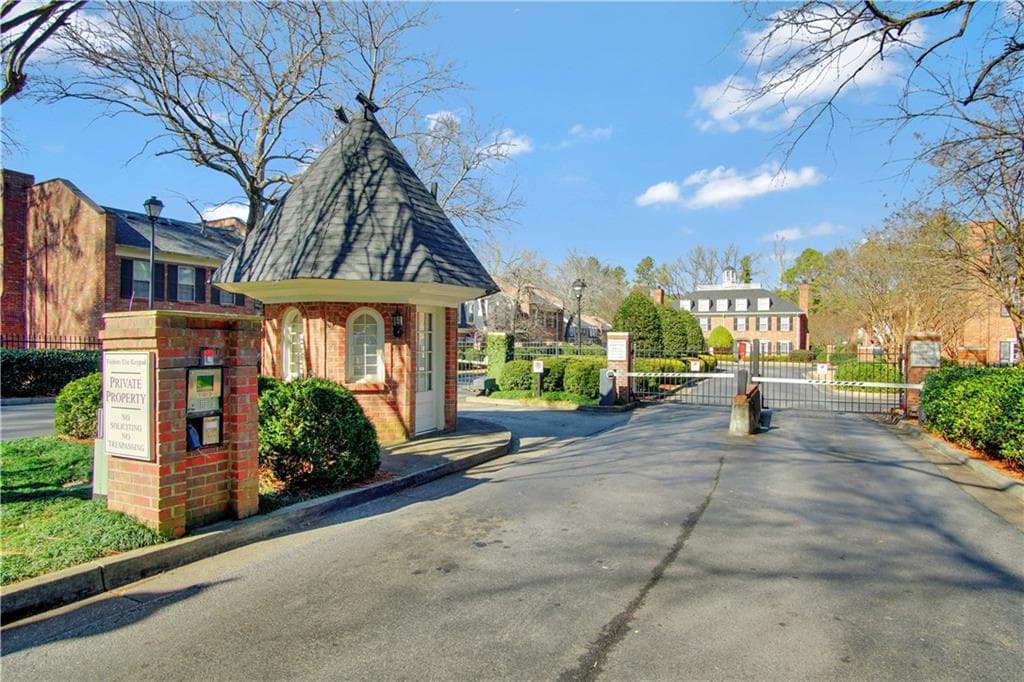 2 bedroom, 3 bathroom, 1,320 sq ft townhouse sold at 12 Surry County Place 12, Atlanta, GA 30318