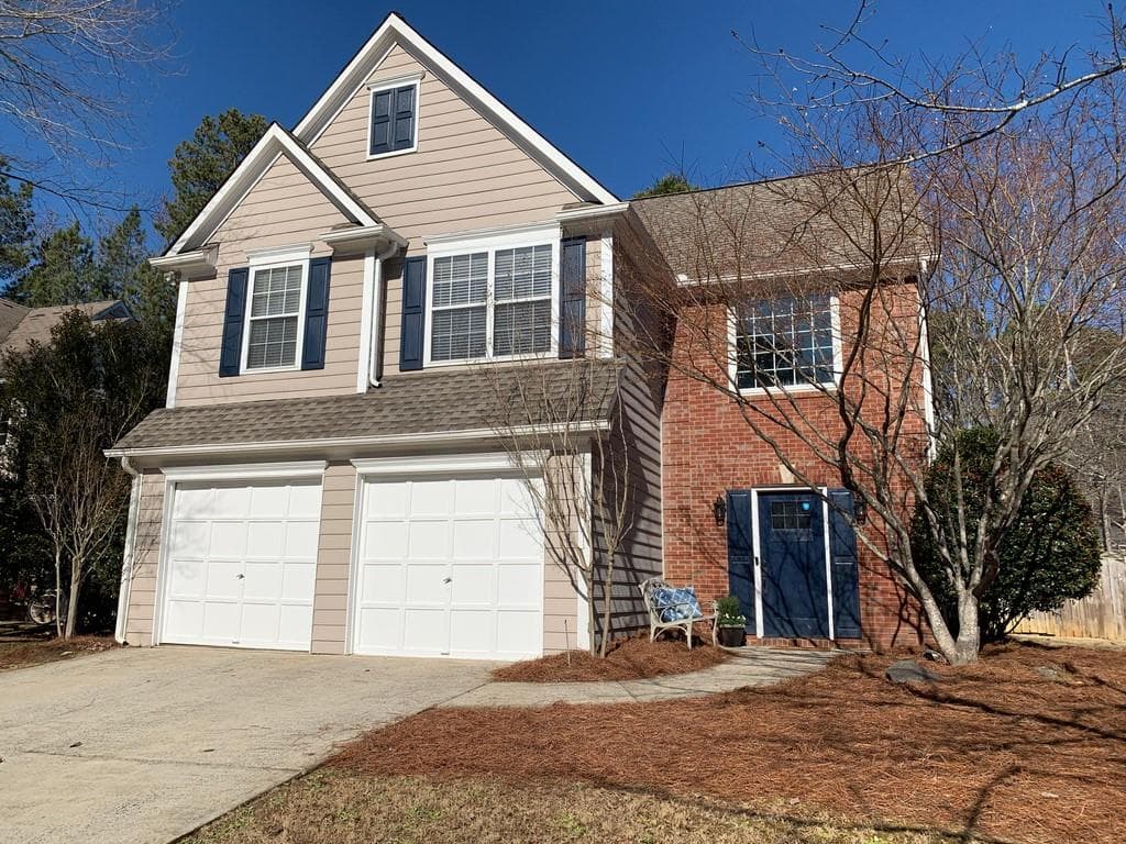 3 bedroom, 3 bathroom, 1,646 sq ft single family residence sold at 1065 Arborhill Lane, Alpharetta, GA 30004