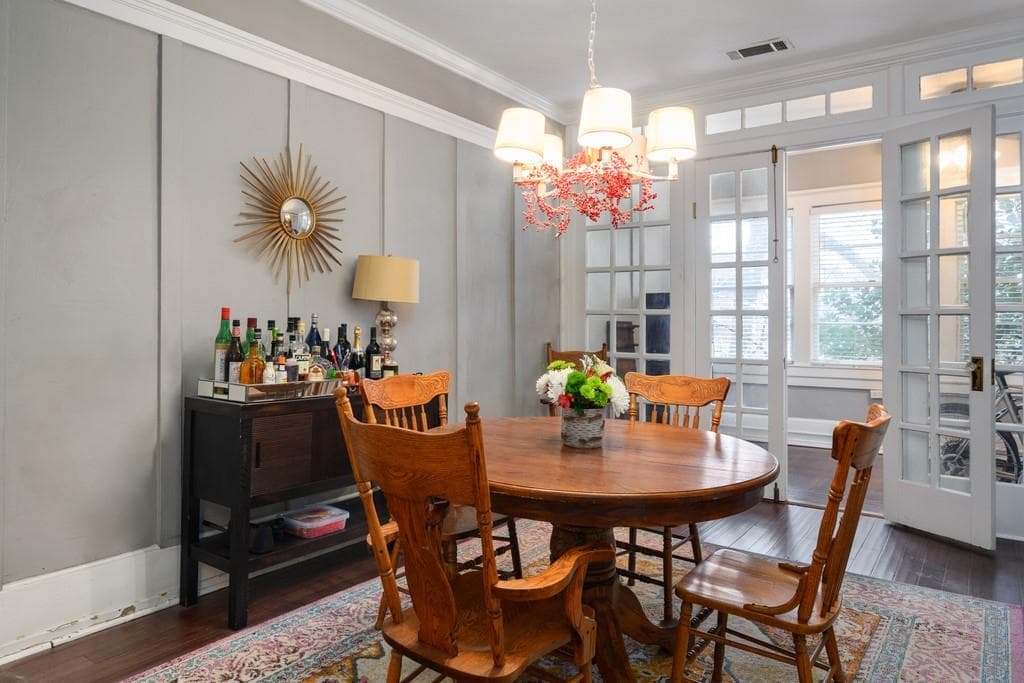2 bedroom, 1 bathroom, 1,460 sq ft condominium sold at 679 Durant Place H, Atlanta, GA 30308